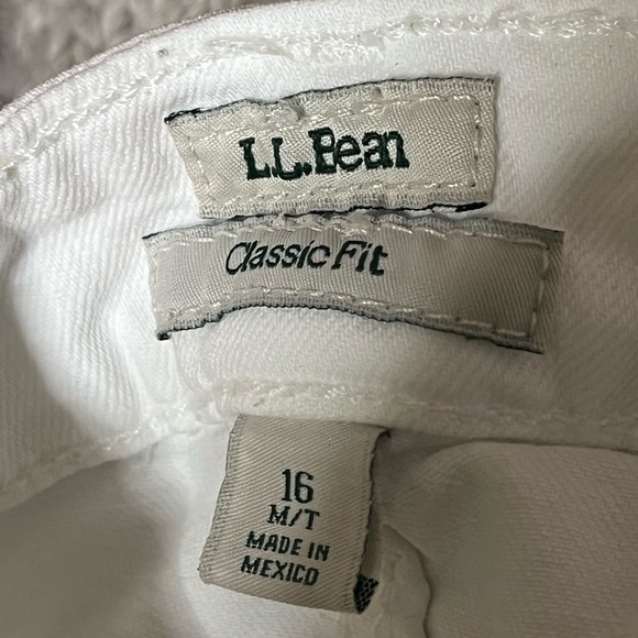 LL Bean Classic Fit White Jeans Sz 16 M/T - Picture 7 of 8